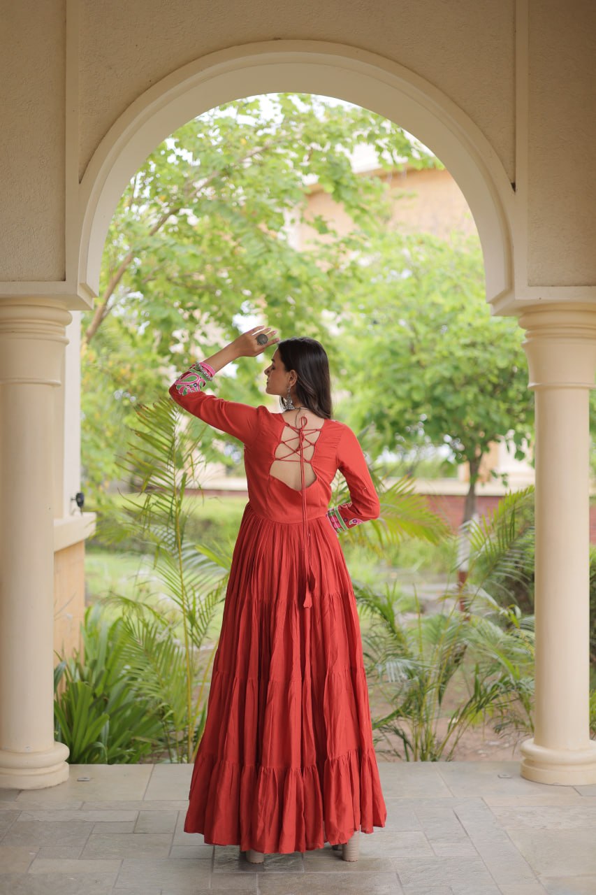 Designer Navratri Kora Cotton Gown with Multi-Thread Embroidery, Mirror & Real Kodi Work – 12 Meter Flair