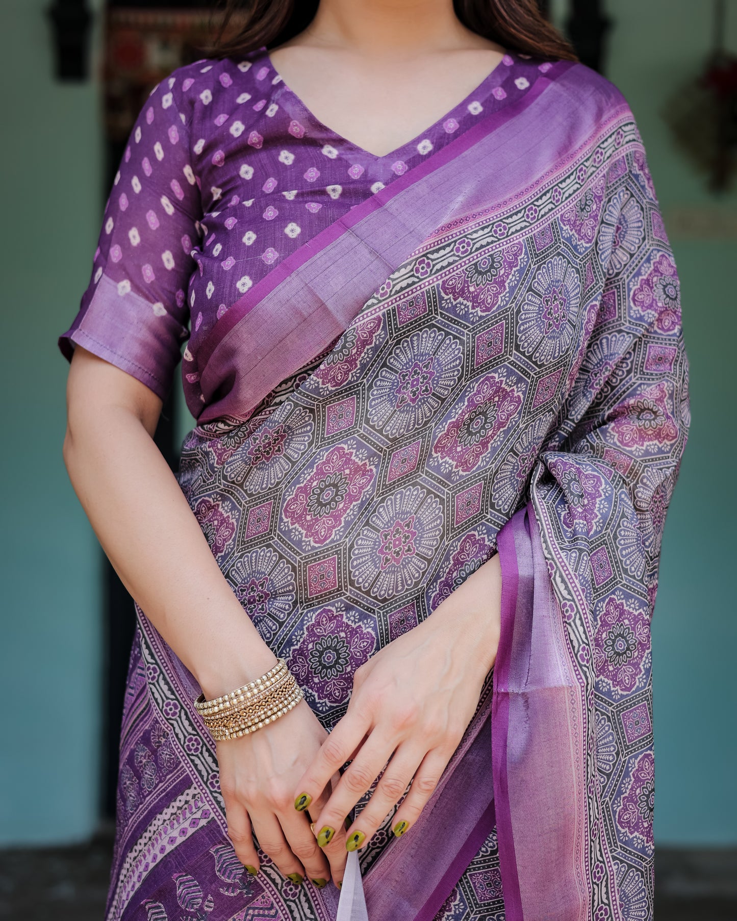 Elegant Lavender Purple Woven Linen Cotton Saree