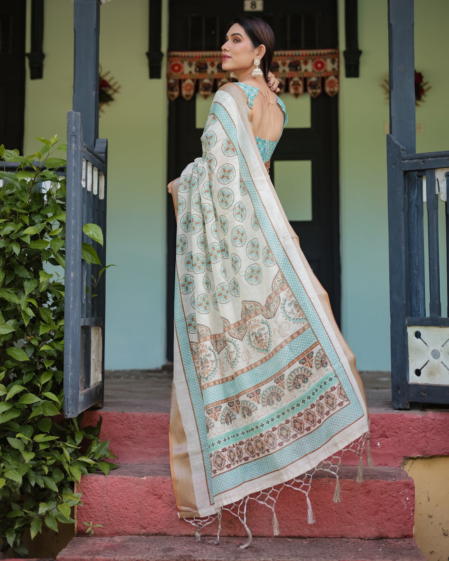 Chic Off-White & Turquoise Linen Cotton Saree with Geometric Motifs
