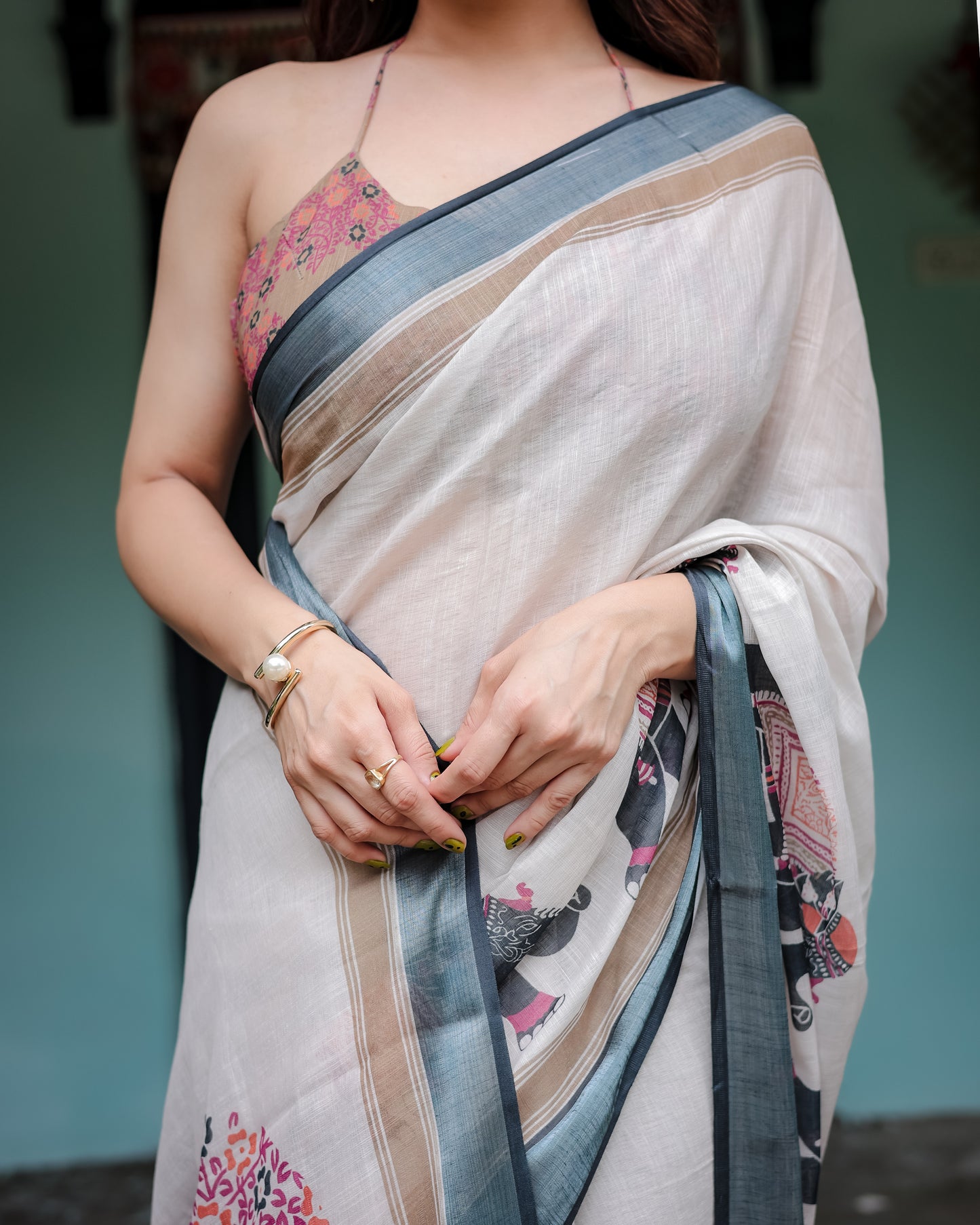 Traditional Off-White Linen Cotton Saree with Elephant Print
