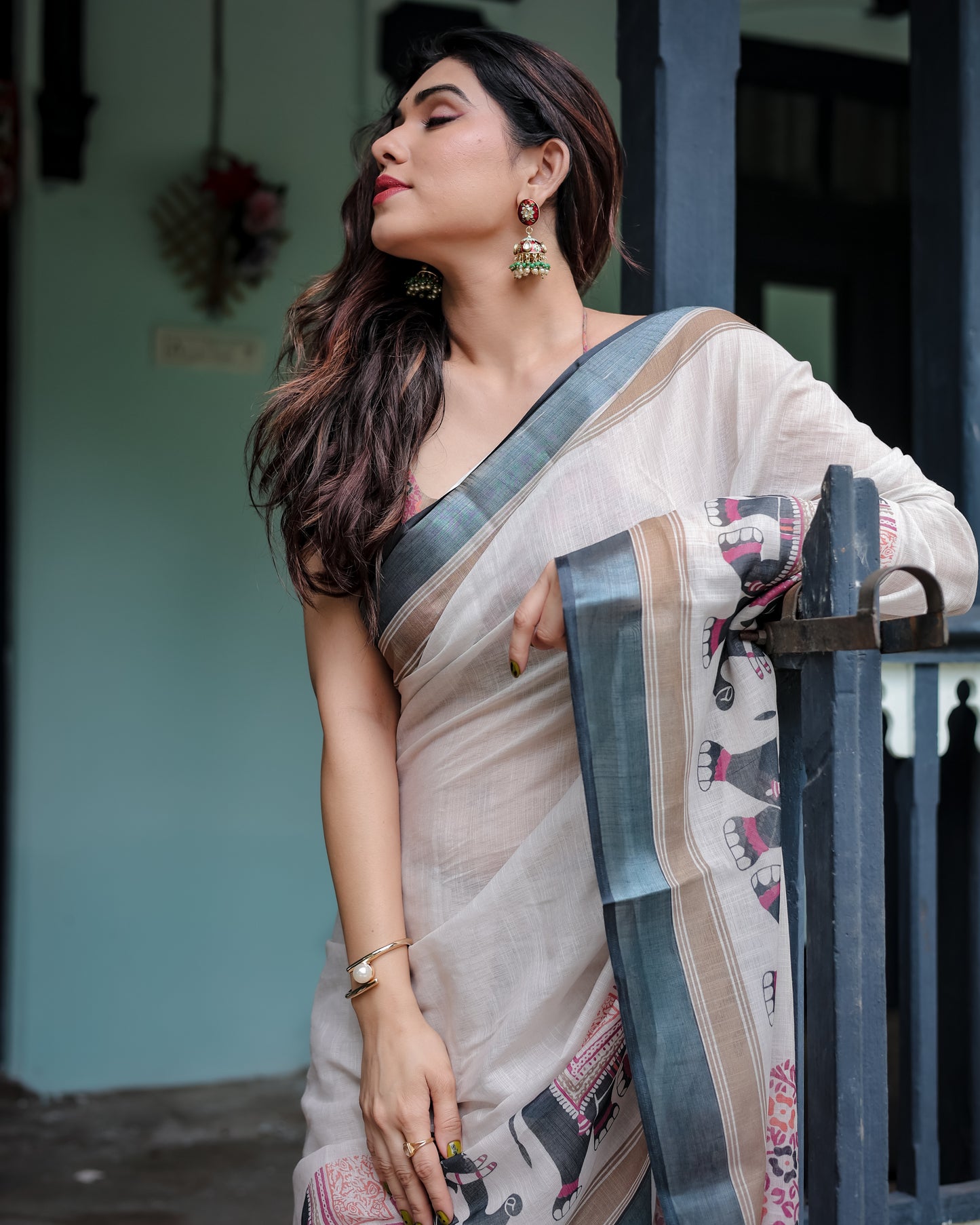 Traditional Off-White Linen Cotton Saree with Elephant Print