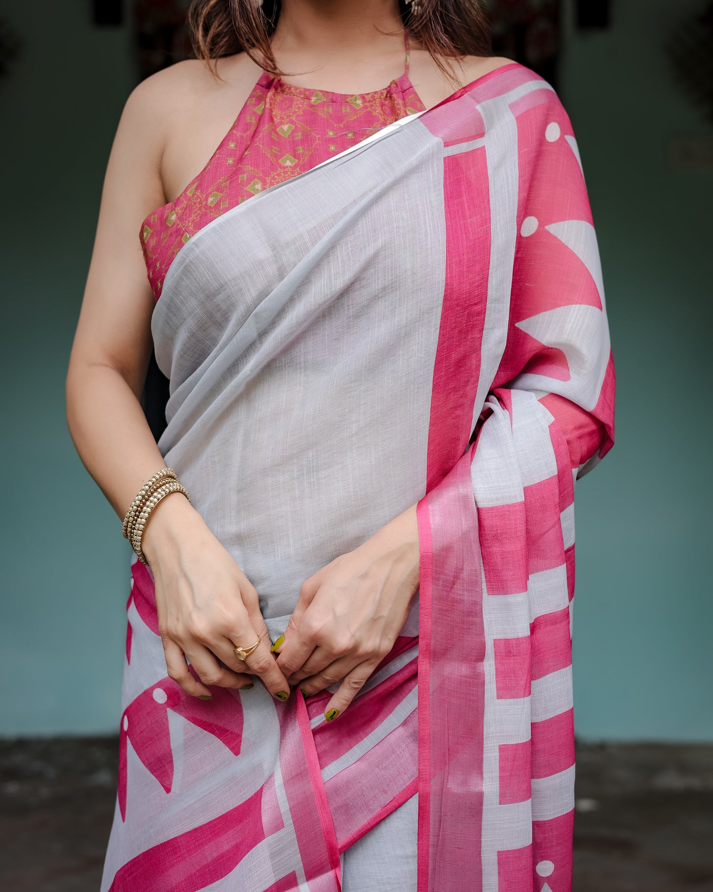 Contemporary White & Hot Pink Geometric Print Linen Cotton Saree