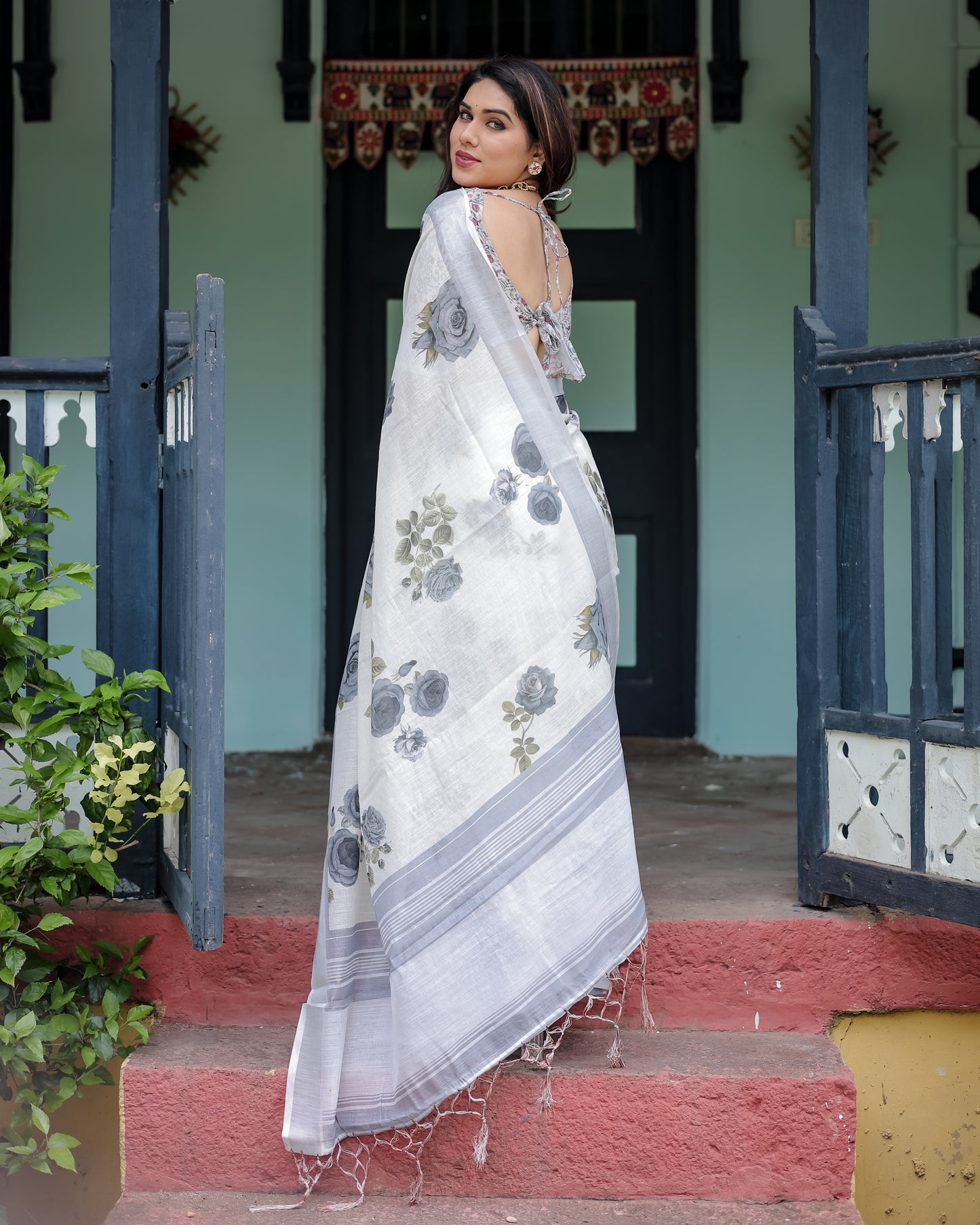 Elegant Floral Printed Linen Cotton Saree
