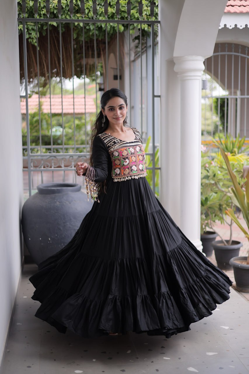 Women’s Navratri Special Embroidered FlareWomen’s Navratri Special Embroidered Gotta Patti & Mirror Work Flared Gownd Gown | Traditional Festive Ethnic Wear (Copy)